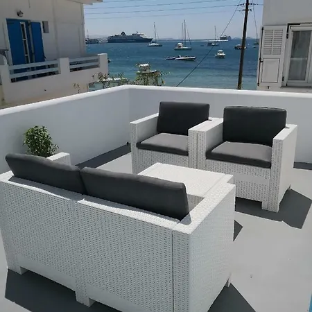 Livadia Paros Feriehus *